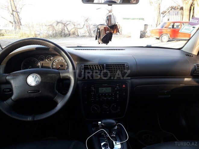 Volkswagen Passat 2004, 180,808 km - 1.8 л - Bakı