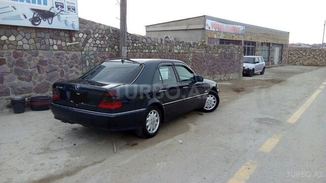 Mercedes C 240 1999, 260,000 km - 2.4 л - Bakı