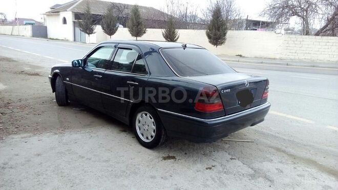 Mercedes C 240 1999, 260,000 km - 2.4 л - Bakı