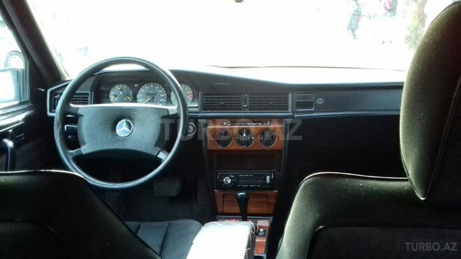 Mercedes 190 1992, 252,235 km - 2.0 l - Sumqayıt