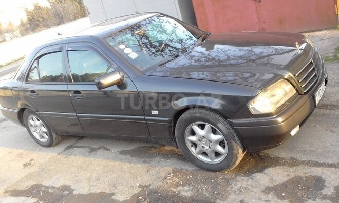Mercedes C 280 1995, 320,000 km - 2.8 l - Bakı