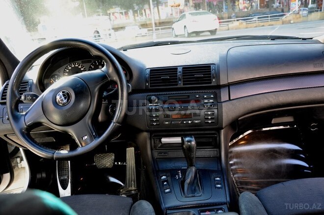 BMW 320 2003, 212,000 km - 2.2 l - Bakı