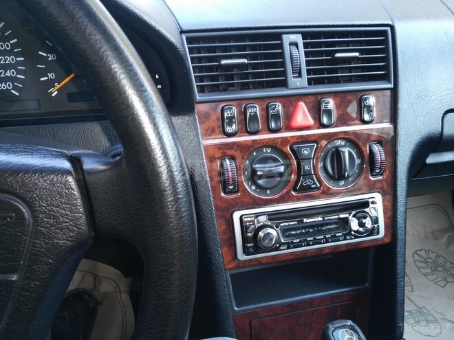 Mercedes C 240 1997, 308,000 km - 2.4 l - Bakı