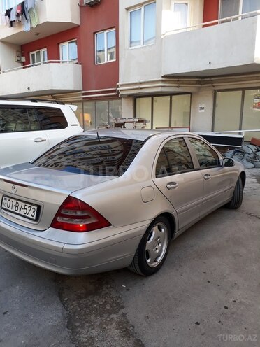 Mercedes C 220 2001, 337,000 km - 2.2 l - Bakı