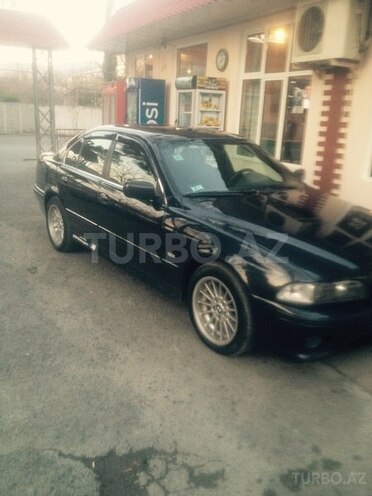 BMW 523 1999, 196,000 km - 2.5 l - Mingəçevir