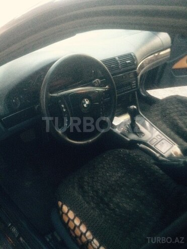 BMW 523 1999, 196,000 km - 2.5 l - Mingəçevir
