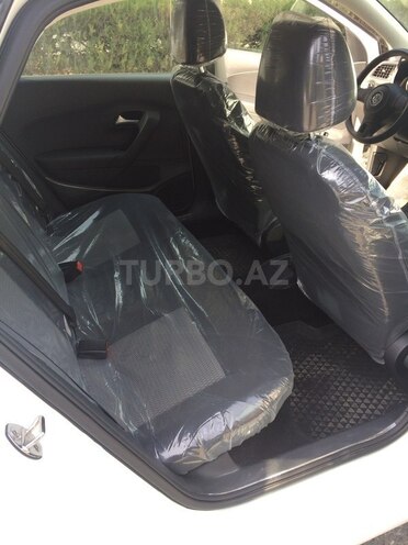 Volkswagen Polo 2014, 58,000 km - 1.6 l - Sumqayıt