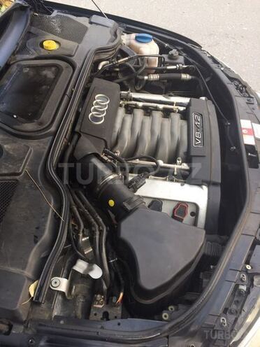 Audi A8 2004, 240,000 km - 4.2 l - Bakı