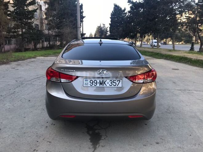 Hyundai Elantra 2010, 77,000 km - 1.8 л - Bakı