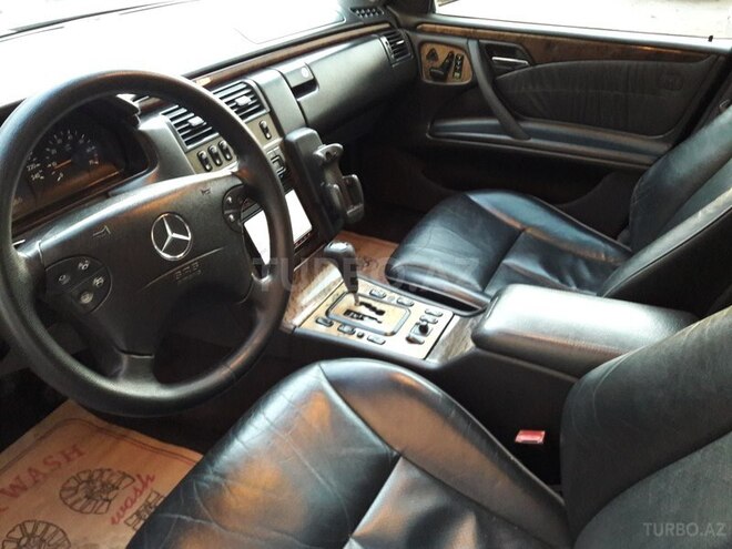 Mercedes E 240 2000, 230,000 km - 2.6 l - Bakı