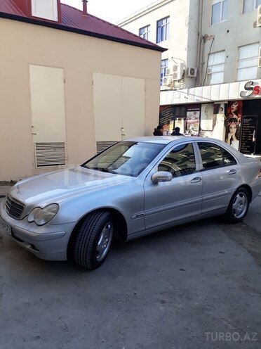 Mercedes C 220 2001, 337,000 km - 2.2 l - Bakı