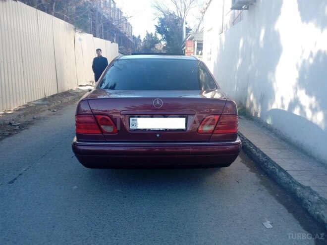 Mercedes E 230 1996, 190,000 km - 2.3 l - Sumqayıt