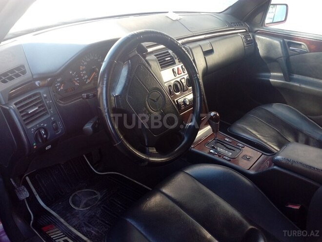 Mercedes E 230 1996, 190,000 km - 2.3 l - Sumqayıt