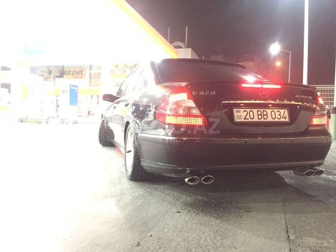 Mercedes E 320 2002, 273,000 km - 3.2 l - Bakı