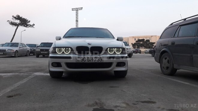 BMW 528 1998, 330,000 km - 2.8 l - Bakı