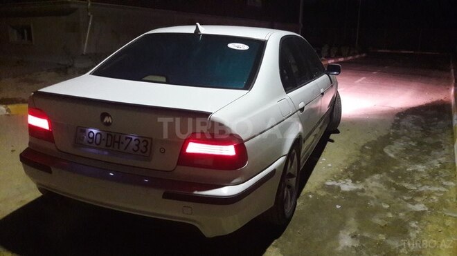 BMW 528 1998, 330,000 km - 2.8 l - Bakı