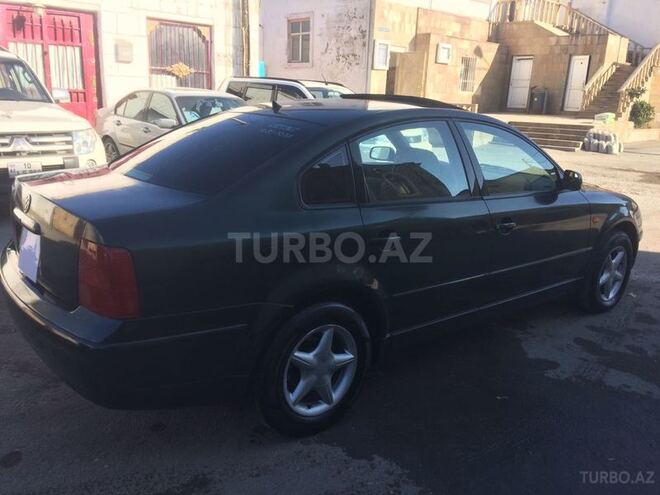 Volkswagen Passat 1999, 200,000 km - 1.8 л - Bakı