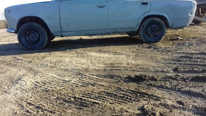 LADA (VAZ) 21011 1979, 250,000 km - 1.2 л - Sabirabad