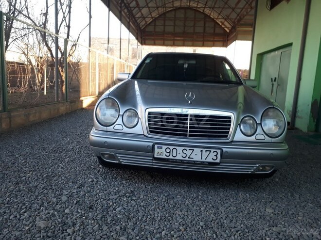 Mercedes E 230 1997, 244,617 km - 2.3 л - Bərdə