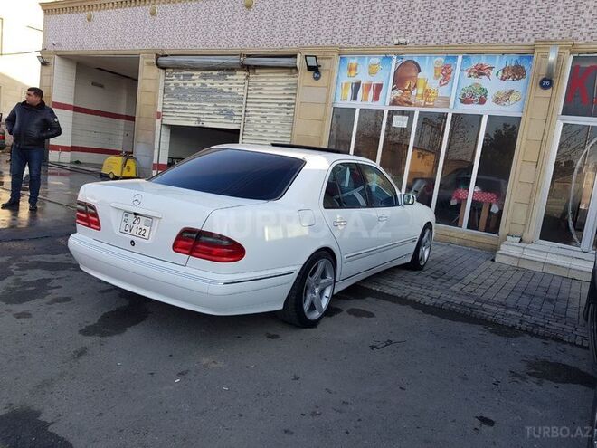 Mercedes E 240 2001, 169,000 km - 2.6 l - Gəncə