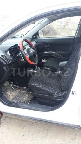 Mitsubishi Outlander 2006, 1,666,999 km - 0.3 л - Bakı