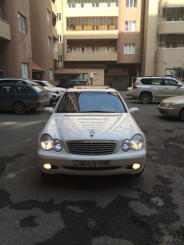 Mercedes C 240 2002, 200,000 km - 2.6 l - Bakı
