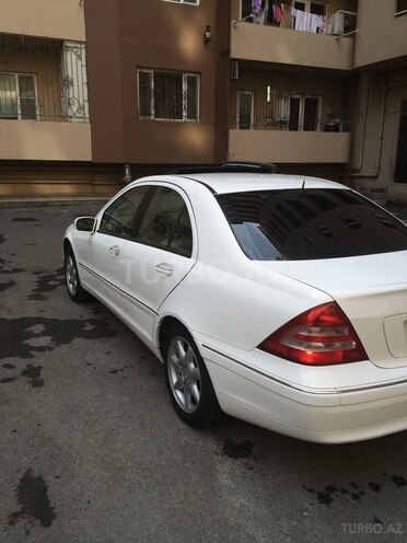 Mercedes C 240 2002, 200,000 km - 2.6 l - Bakı