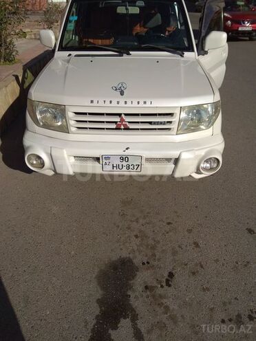 Mitsubishi Pajero io 1999, 198,000 km - 1.8 л - Bakı