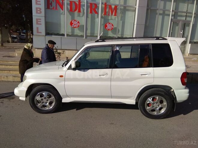 Mitsubishi Pajero io 1999, 198,000 km - 1.8 л - Bakı