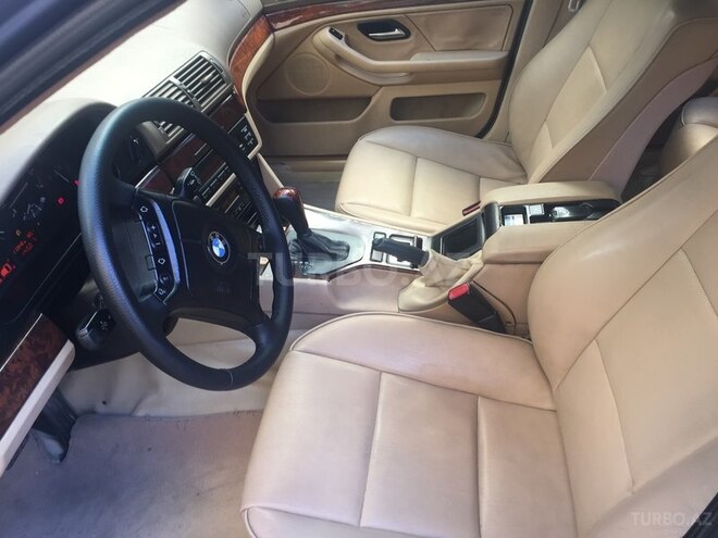 BMW 520 2001, 312,000 km - 2.0 l - Bakı