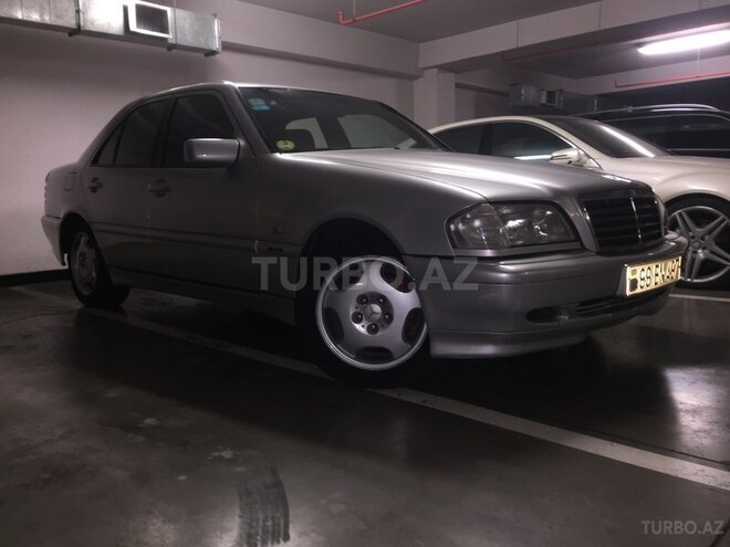 Mercedes C 220 1999, 232,796 km - 2.2 l - Bakı