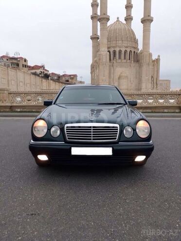 Mercedes E 280 1997, 190,000 km - 2.8 l - Bakı