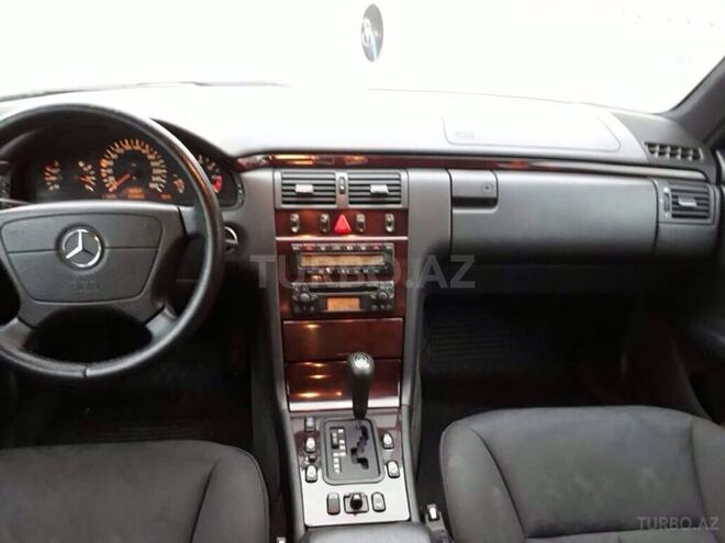 Mercedes E 280 1997, 190,000 km - 2.8 l - Bakı