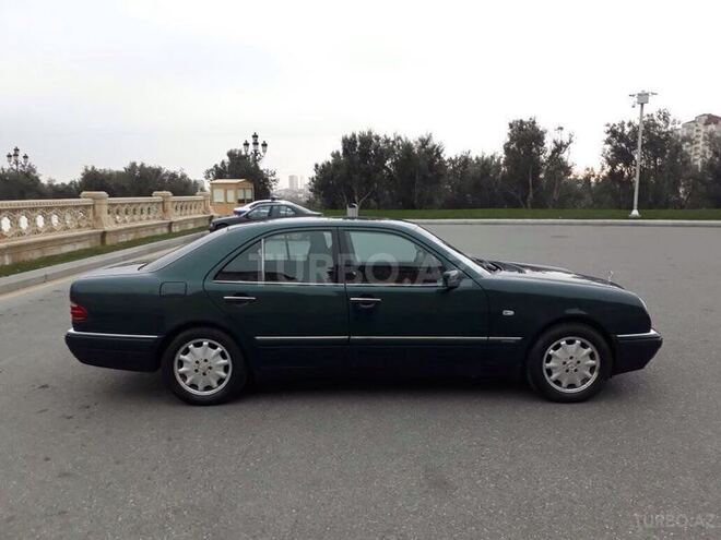 Mercedes E 280 1997, 190,000 km - 2.8 l - Bakı