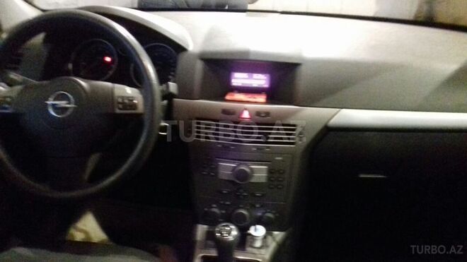 Opel Astra 2006, 200,000 km - 1.4 l - Bakı