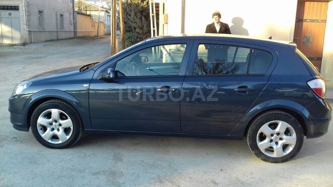 Opel Astra 2006, 200,000 km - 1.4 l - Bakı