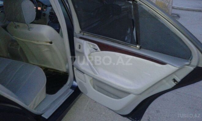 Mercedes E 280 2001, 225,000 km - 2.8 l - Mingəçevir