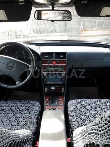 Mercedes C 200 1998, 180,000 km - 2.0 l - Bakı