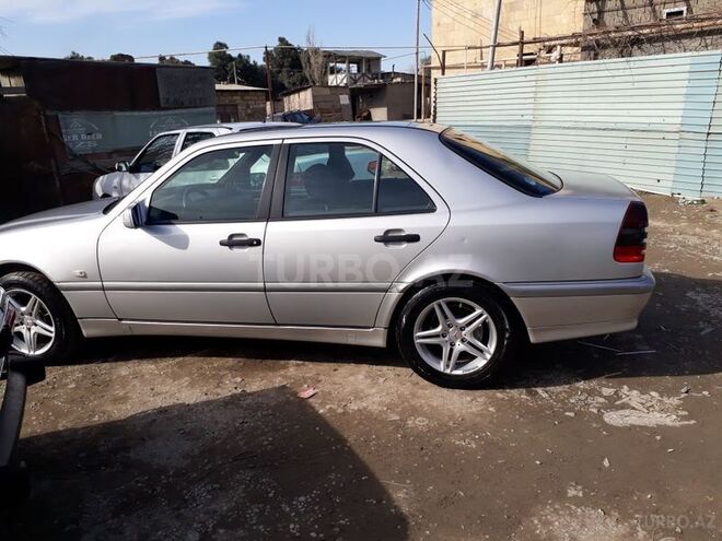 Mercedes C 200 1998, 180,000 km - 2.0 l - Bakı