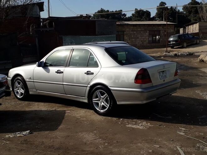 Mercedes C 200 1998, 180,000 km - 2.0 l - Bakı