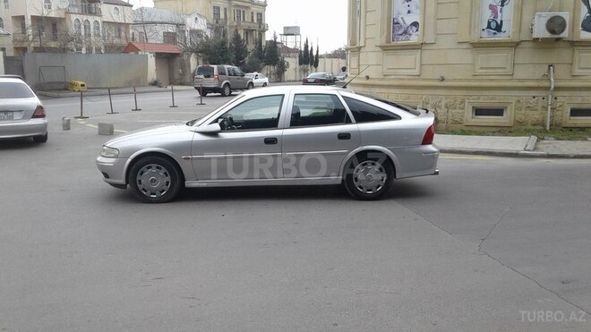 Opel Vectra 1999, 350,000 km - 2.0 л - Bakı
