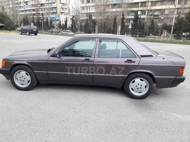 Mercedes 190 1991, 240,000 km - 2.0 l - Bakı