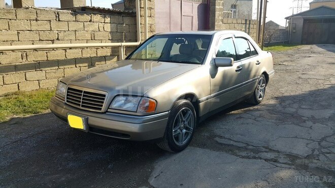 Mercedes C 230 1997, 194,000 km - 2.3 l - Bakı