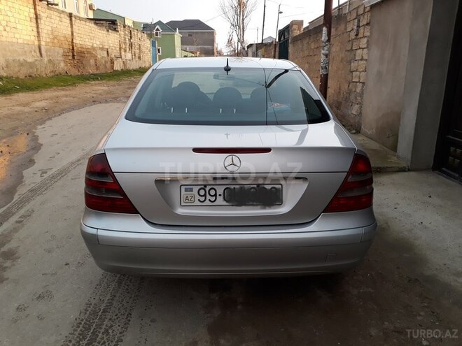 Mercedes E 220 2002, 363,425 km - 2.2 l - Bakı
