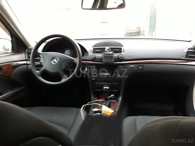 Mercedes E 220 2002, 363,425 km - 2.2 l - Bakı