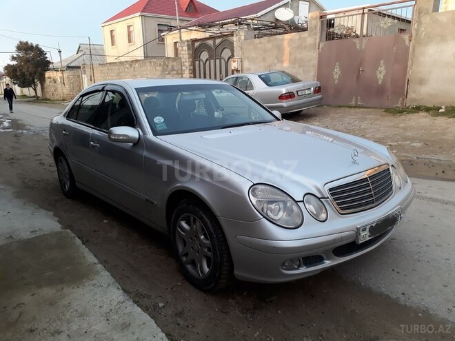 Mercedes E 220 2002, 363,425 km - 2.2 l - Bakı