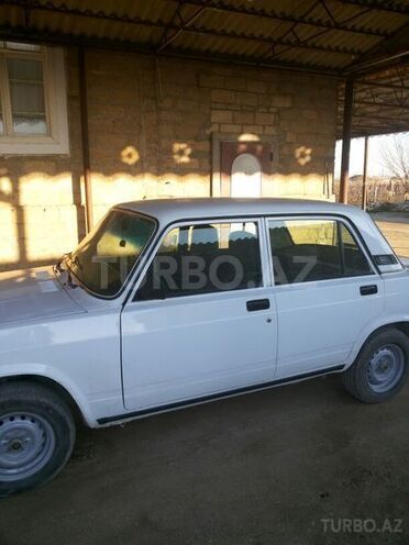 LADA (VAZ) 2107 2005, 120,000 km - 0.2 l - Salyan