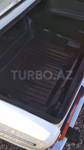 LADA (VAZ) 2106 1984, 370,000 km - 1.3 l - Sabirabad