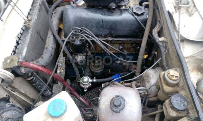LADA (VAZ) 2106 1983, 347,000 km - 1.3 l - Bakı