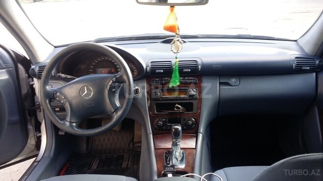 Mercedes C 200 2000, 217,000 km - 2.0 l - Tovuz